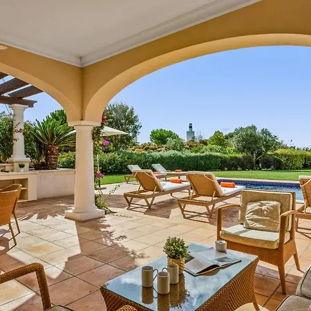 Villa Monte Rei 29 By