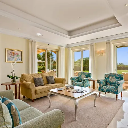Villa Monte Rei 29 By